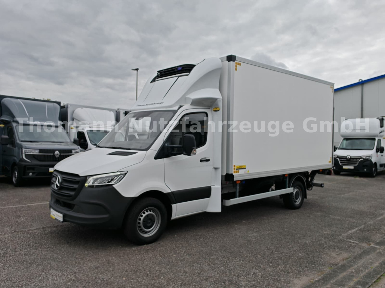 Mercedes-Benz Sprinter 319 CDI Kühlkoffer Xarios 300 LBW - Refrigerated van: picture 2 Mercedes-Benz Sprinter 319 CDI Kühlkoffer Xarios 300 LBW - Refrigerated van: picture 2
