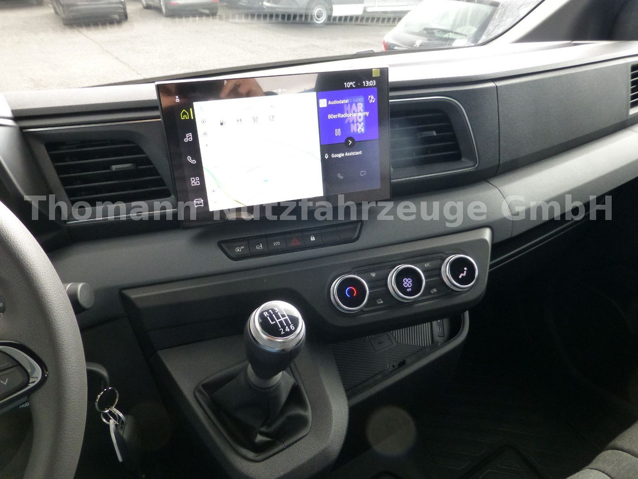 New Tow truck Renault NEW Master 2025 Autotransporter NAVI Luft Fed.: picture 16
