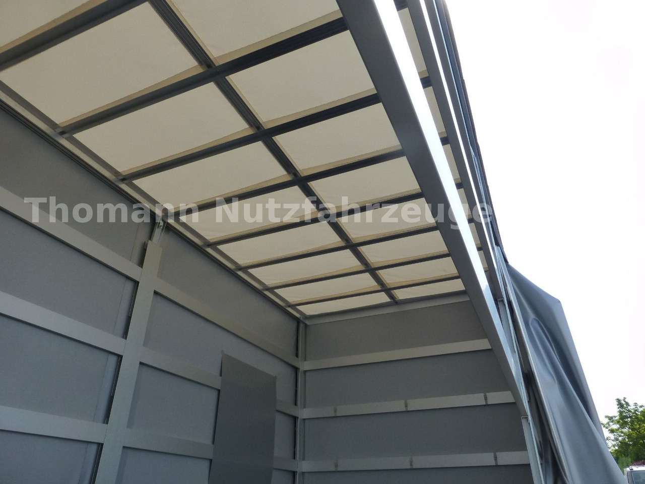 Curtain side van Renault NEW Master Pritsche Plane Vollalu: picture 9