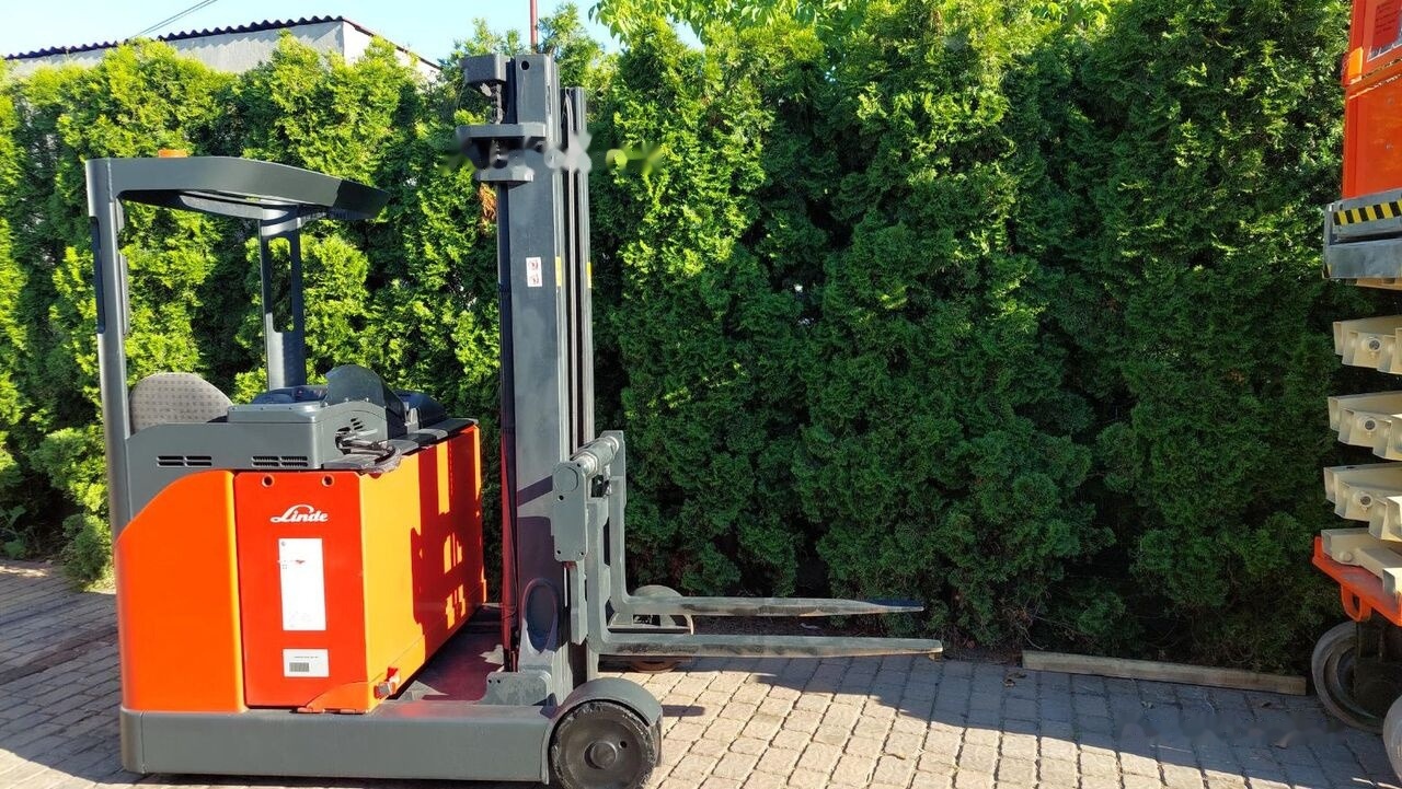 Linde seria 115 model R20-03 - Electric forklift: picture 2 Linde seria 115 model R20-03 - Electric forklift: picture 2
