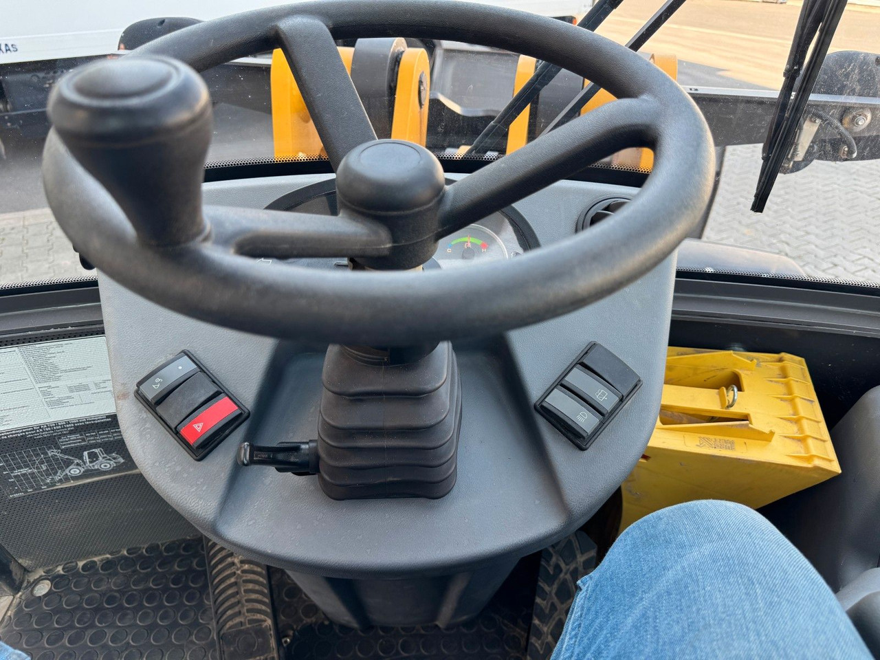 Wheel loader Ahlmann AX 850 / nur: 671h / 11.2022 / Gabel / Schaufel: picture 12