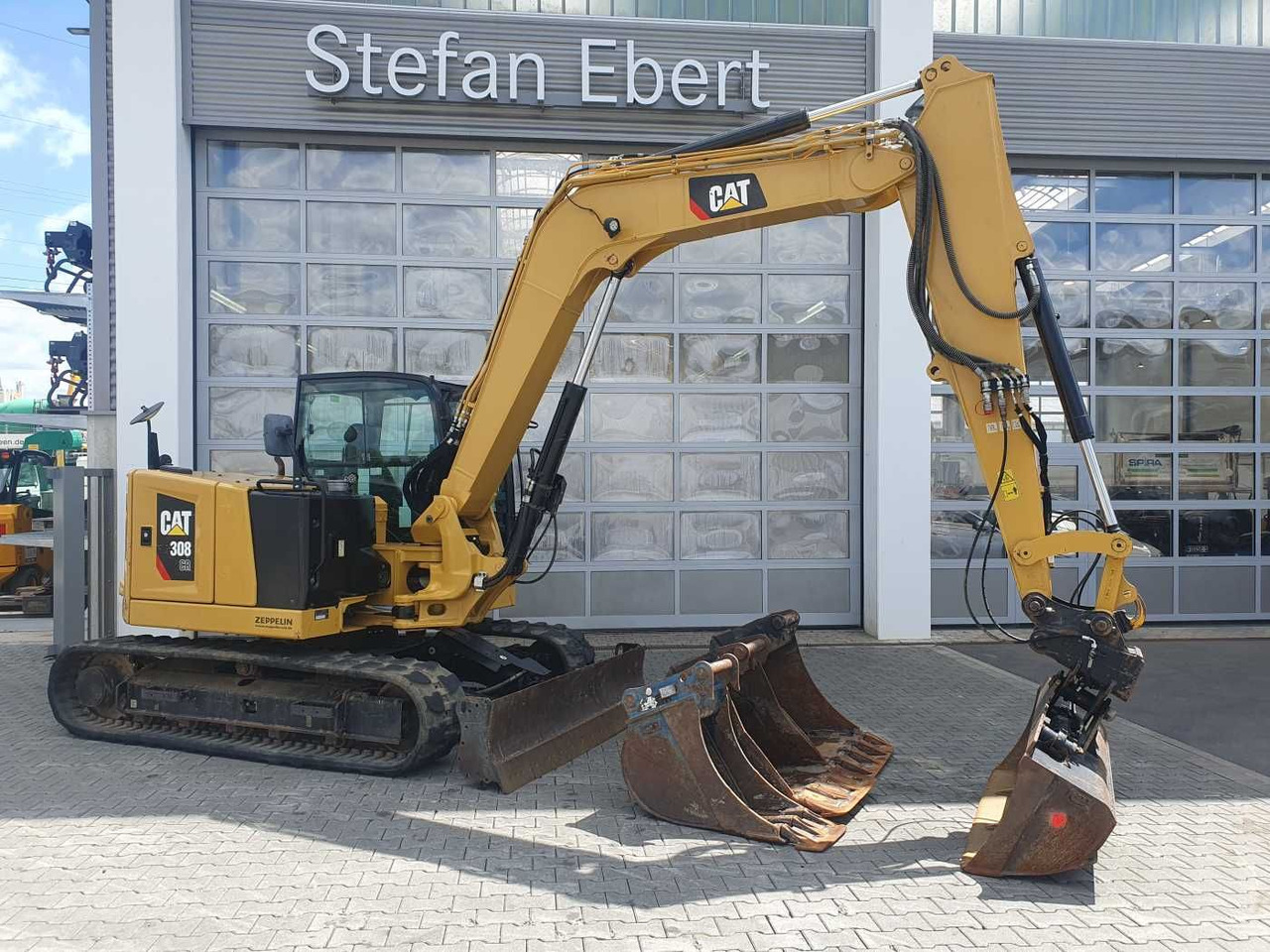 Crawler excavator CAT 308CR / nur 3.272h!  / Löffelpaket: picture 1