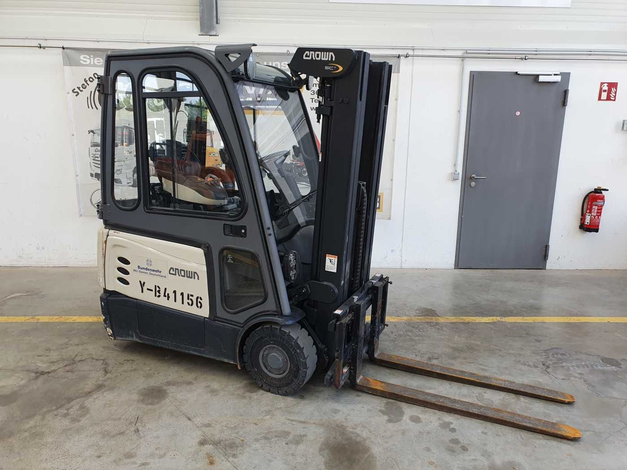 Crown SCT6020-1.3 /Triplex: 4.30m /Batterie 2020 - Electric forklift: picture 1 Crown SCT6020-1.3 /Triplex: 4.30m /Batterie 2020 - Electric forklift: picture 1