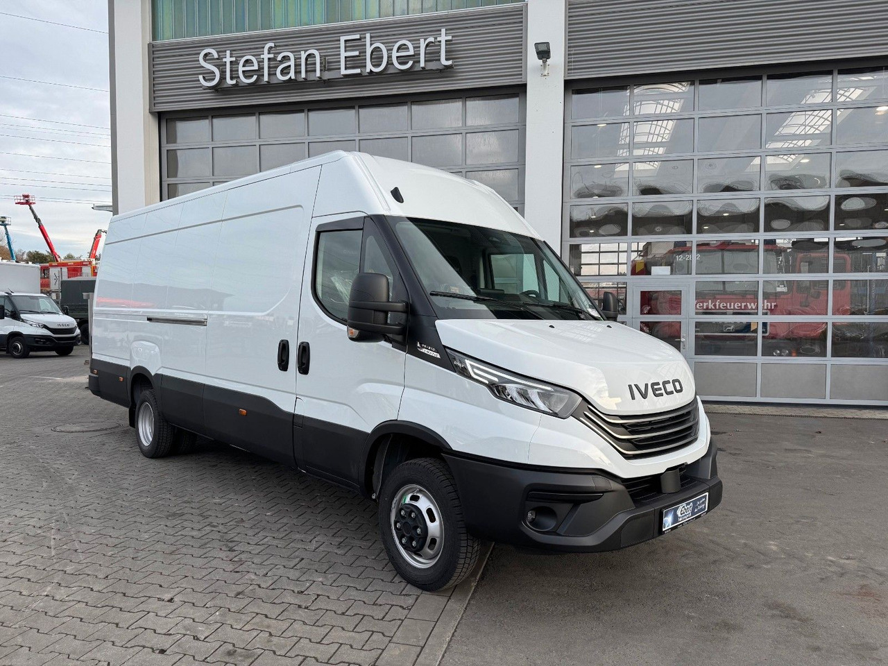 Iveco Daily 35C21 HA8 *R4.100mm*AHK*LED*Automatik* - Panel van: picture 1 Iveco Daily 35C21 HA8 *R4.100mm*AHK*LED*Automatik* - Panel van: picture 1