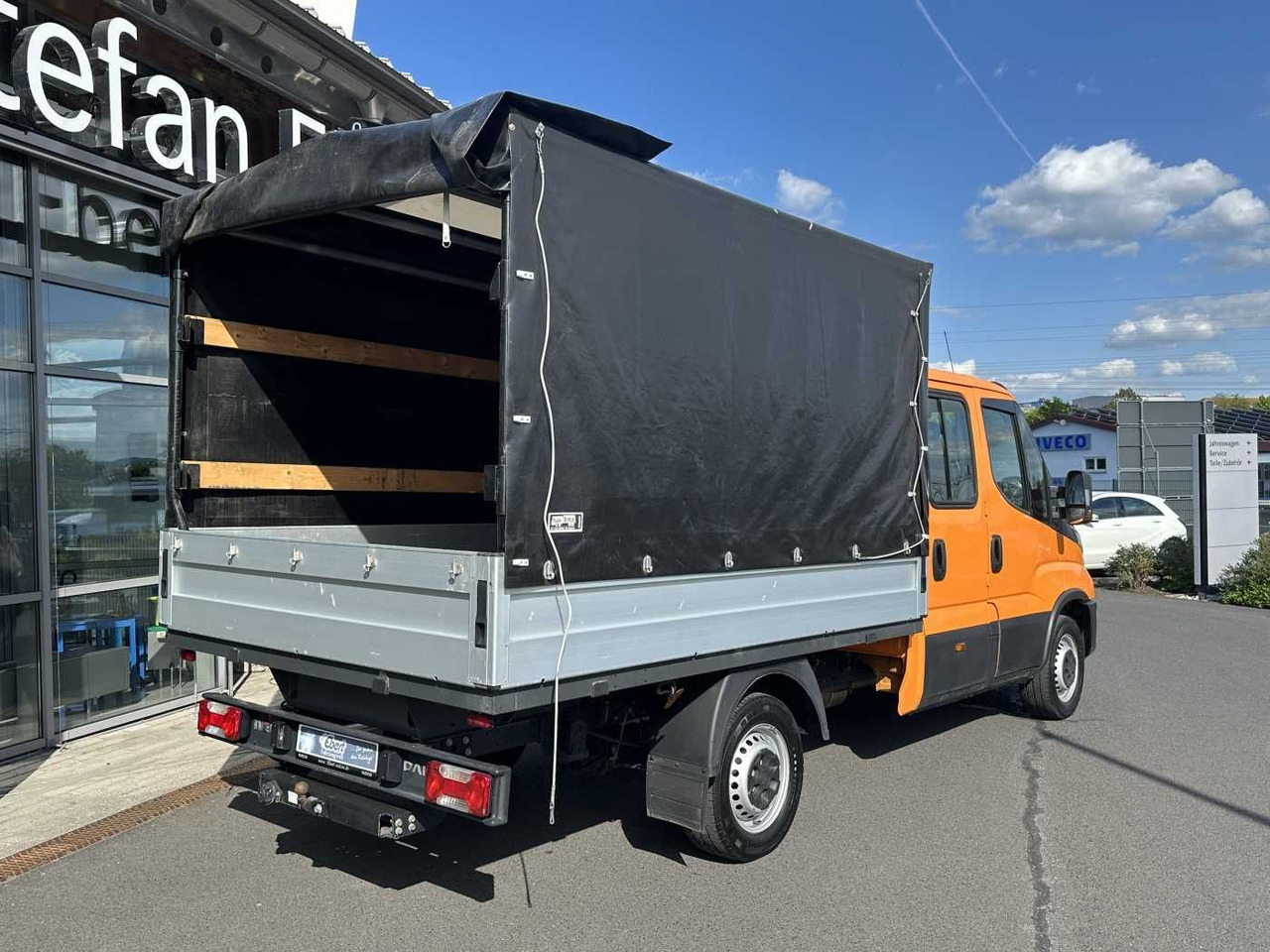 Curtain side van Iveco Daily 35S14 Pritsche+Plane *AHK*Ladekran*7-Sitze: picture 9