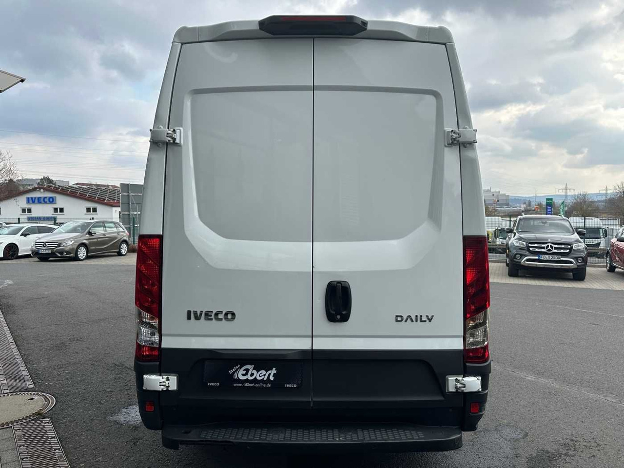 Iveco Daily 35S16 *Klima*L3.520mm* - Panel van: picture 4 Iveco Daily 35S16 *Klima*L3.520mm* - Panel van: picture 4