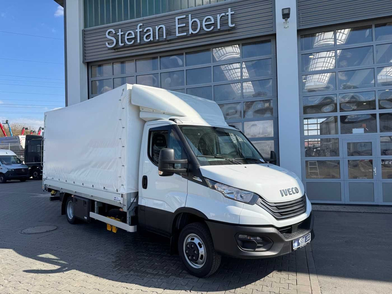 Iveco Daily 50C16 HA8 Pritsche+Plane *LBW* 3x - Curtain side van: picture 1 Iveco Daily 50C16 HA8 Pritsche+Plane *LBW* 3x - Curtain side van: picture 1