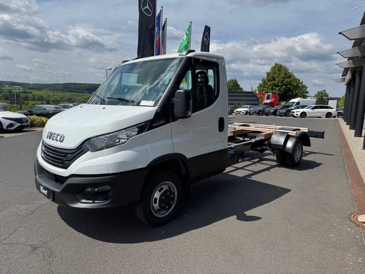 Iveco Daily 50C18 HA8 3.0L *R4.350mm*Klima*Automatik* - Cab chassis truck: picture 3 Iveco Daily 50C18 HA8 3.0L *R4.350mm*Klima*Automatik* - Cab chassis truck: picture 3
