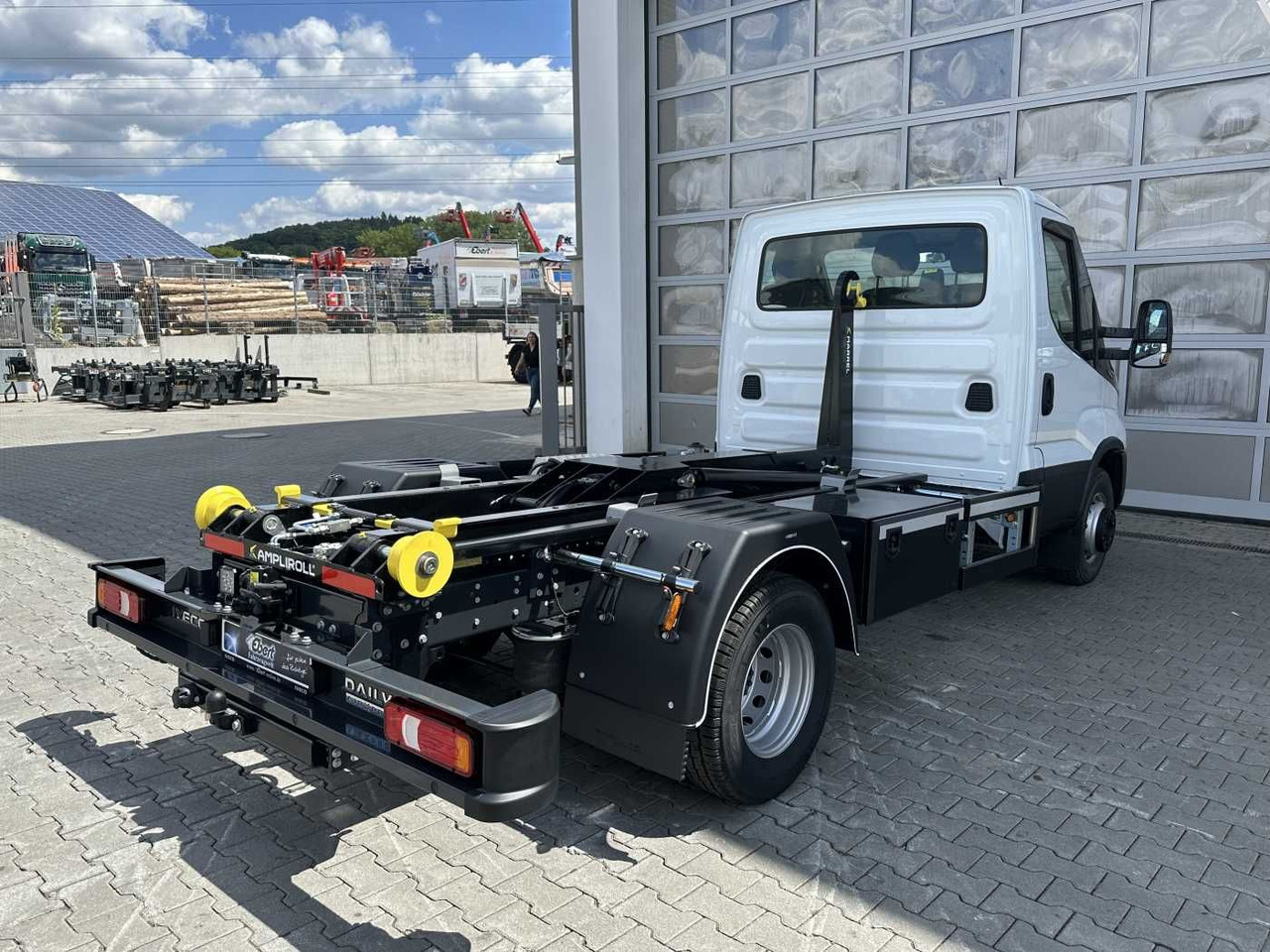 Iveco Daily 70C18H/P *R3.750mm*2xAHK*Luft* - Hook lift truck: picture 4 Iveco Daily 70C18H/P *R3.750mm*2xAHK*Luft* - Hook lift truck: picture 4
