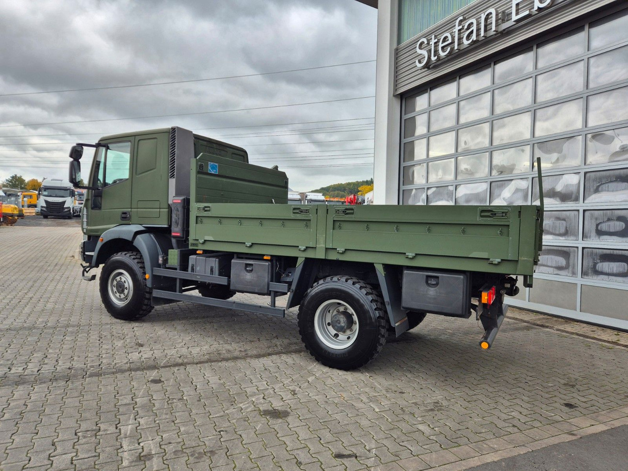 Dropside/ Flatbed truck Iveco Eurocargo ML100E22WM-BW 4x4 Pritsche L-Haus Bett: picture 21 Dropside/ Flatbed truck Iveco Eurocargo ML100E22WM-BW 4x4 Pritsche L-Haus Bett: picture 21