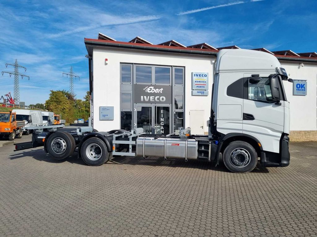 Iveco S-Way AS260S46 6x2 BDF-Wechsler Intarder 2x vorh Iveco S-Way AS260S46 6x2 BDF-Wechsler Intarder 2x vorh - Container transporter/ Swap body truck: picture 3 Iveco S-Way AS260S46 6x2 BDF-Wechsler Intarder 2x vorh Iveco S-Way AS260S46 6x2 BDF-Wechsler Intarder 2x vorh - Container transporter/ Swap body truck: picture 3