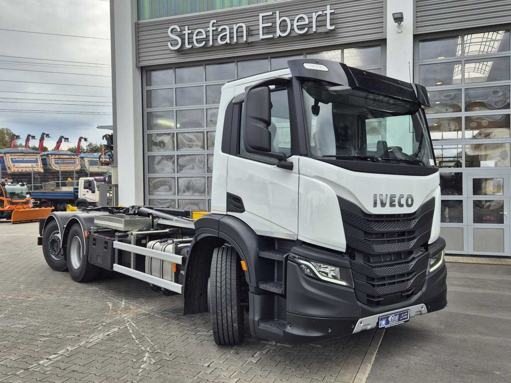 Iveco X-Way AD280X46Y/PS ON 6x2 Palfinger PHT20SLD5 4x - Hook lift truck: picture 3 Iveco X-Way AD280X46Y/PS ON 6x2 Palfinger PHT20SLD5 4x - Hook lift truck: picture 3