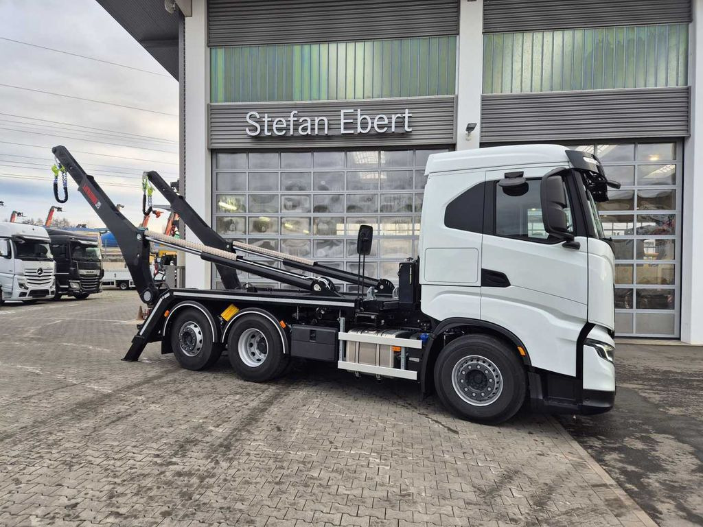 Iveco X-Way AS280X53Y/PS ON Intarder Multilift Funk - Skip loader truck: picture 5 Iveco X-Way AS280X53Y/PS ON Intarder Multilift Funk - Skip loader truck: picture 5