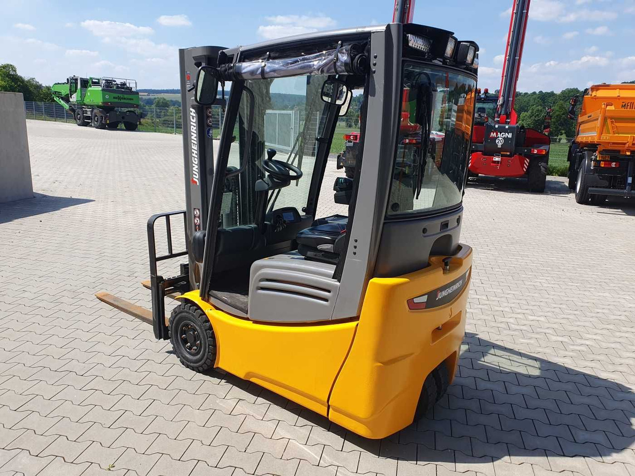 Jungheinrich EFG 215 / Triplex: 4.25m! / SS / nur 1.368h! leasing Jungheinrich EFG 215 / Triplex: 4.25m! / SS / nur 1.368h!: picture 6