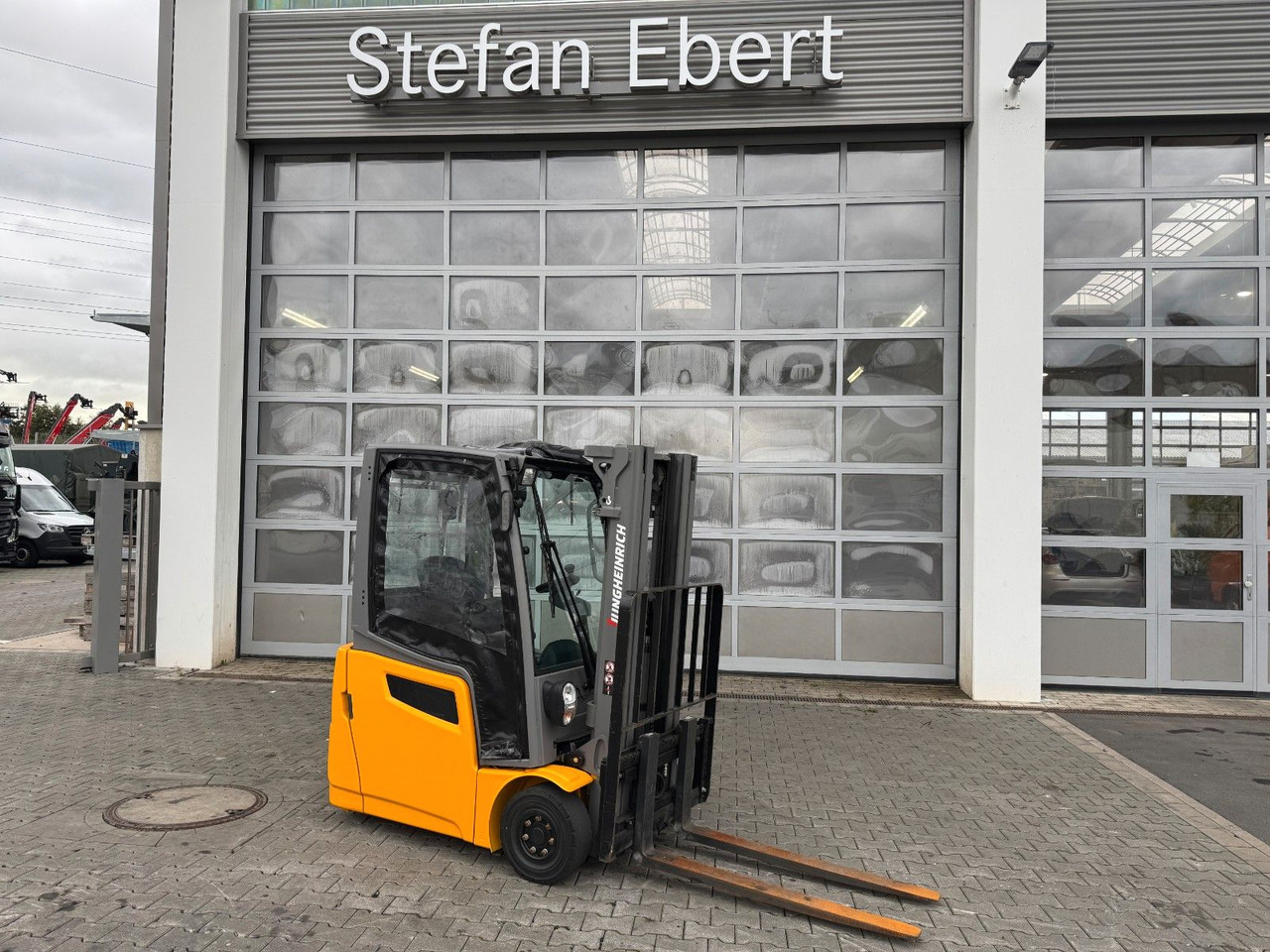 Jungheinrich EFG 215 / Triplex: 4.25m! / SS / nur 2.819h! - Electric forklift: picture 1 Jungheinrich EFG 215 / Triplex: 4.25m! / SS / nur 2.819h! - Electric forklift: picture 1