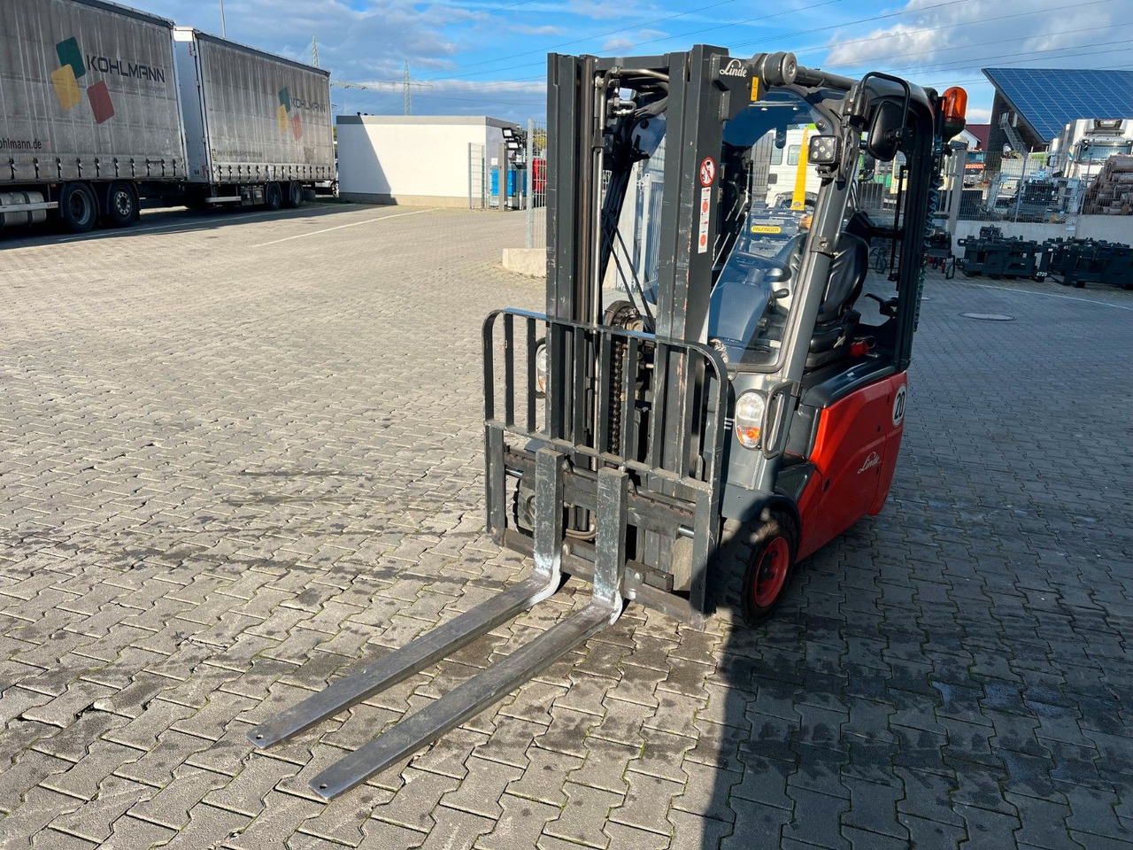 Linde E14 - 01 / Triplex: 4.10m! / SS / nur 986h! leasing Linde E14 - 01 / Triplex: 4.10m! / SS / nur 986h!: picture 8 Linde E14 - 01 / Triplex: 4.10m! / SS / nur 986h! leasing Linde E14 - 01 / Triplex: 4.10m! / SS / nur 986h!: picture 8