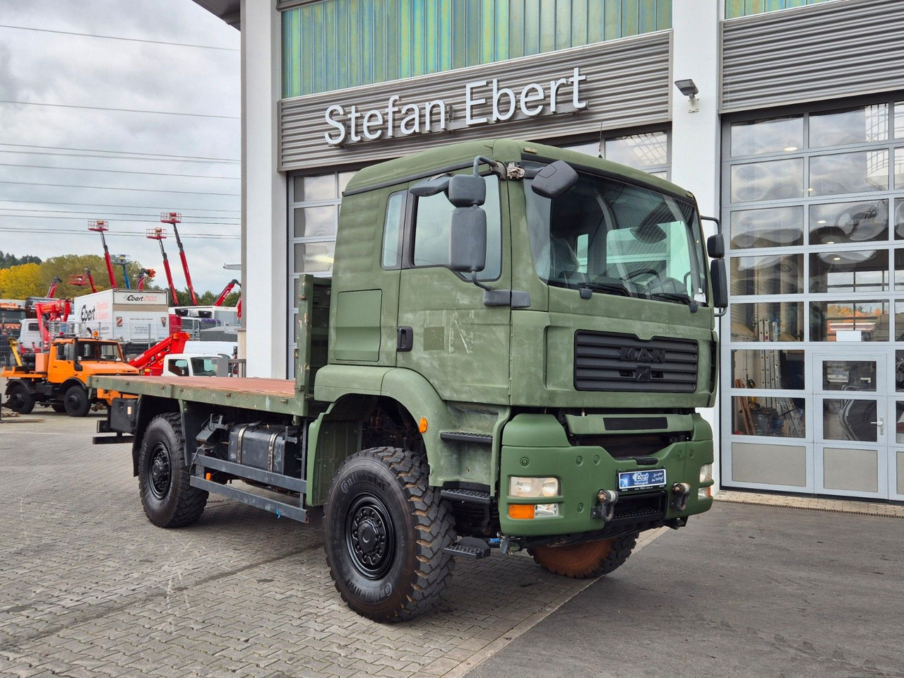 MAN TGA 18.360 4x4 BB Pritsche Single Bereifung - Dropside/ Flatbed truck: picture 2 MAN TGA 18.360 4x4 BB Pritsche Single Bereifung - Dropside/ Flatbed truck: picture 2
