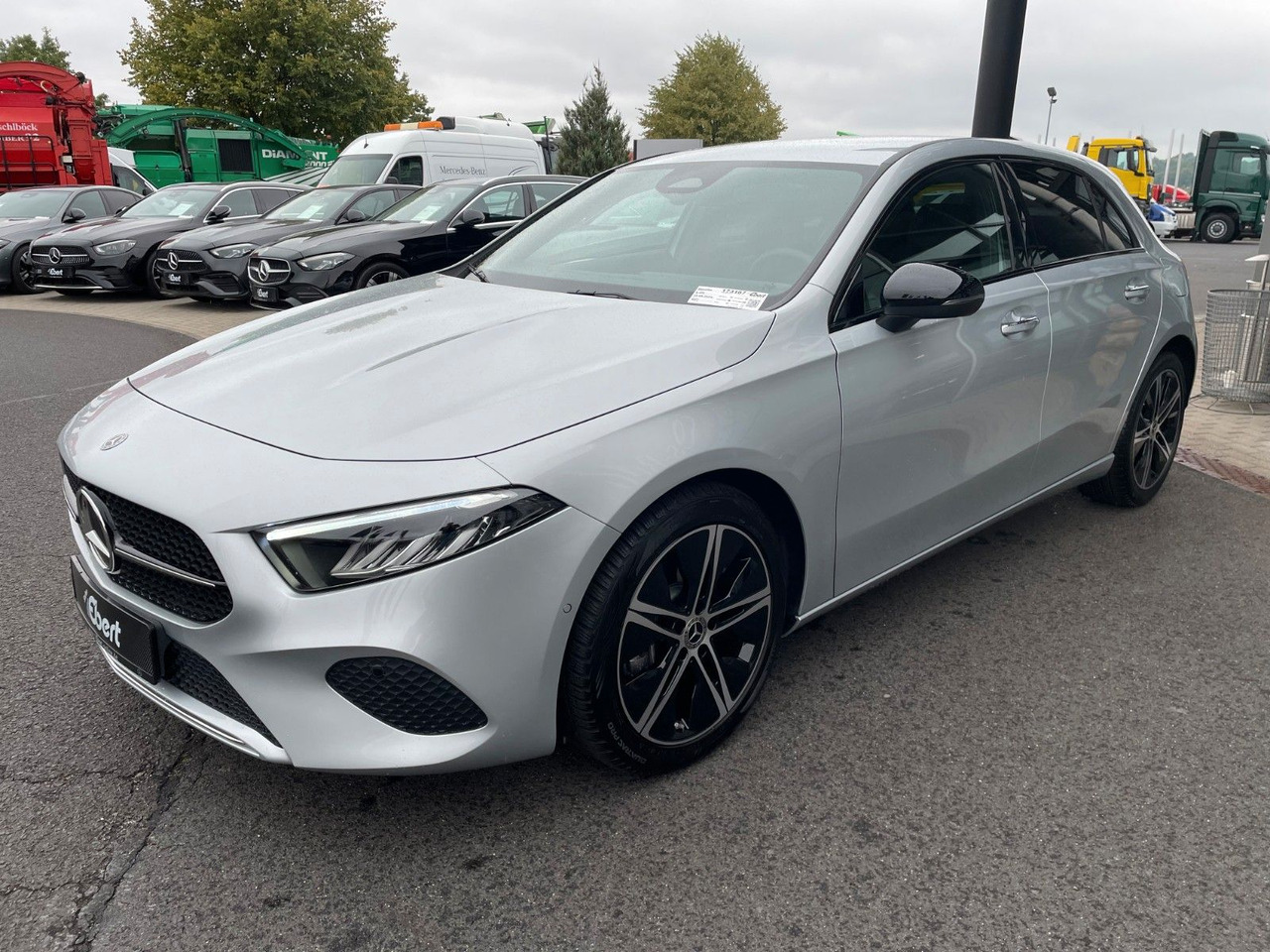 Mercedes-Benz A 200 Progressive Ambiente+R-Kamera+ - Sedan: picture 2 Mercedes-Benz A 200 Progressive Ambiente+R-Kamera+ - Sedan: picture 2