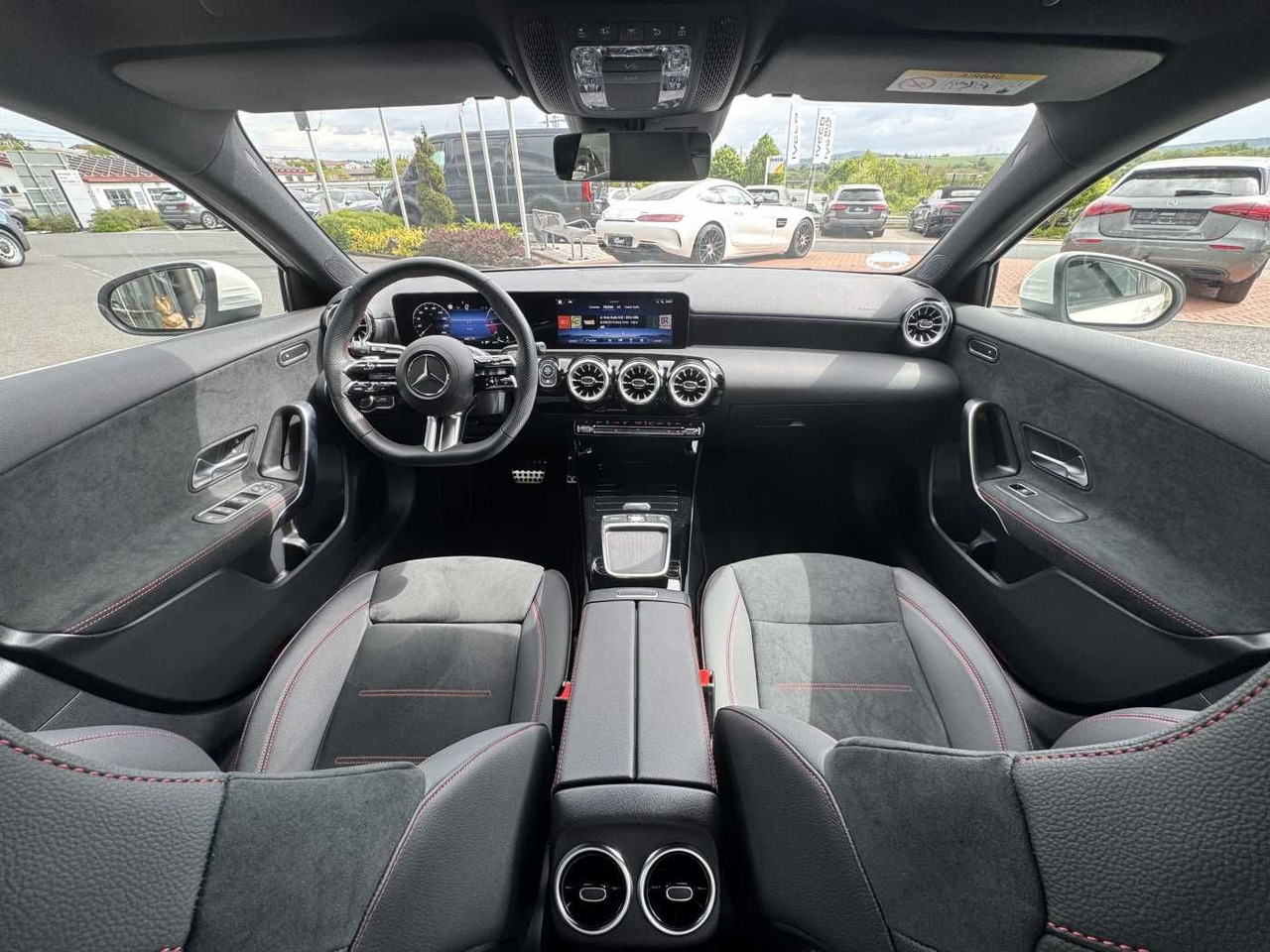 Mercedes-Benz A 200d AMG+AHK+Ambiente+RFK+MBUX+LED+IHC leasing Mercedes-Benz A 200d AMG+AHK+Ambiente+RFK+MBUX+LED+IHC: picture 12