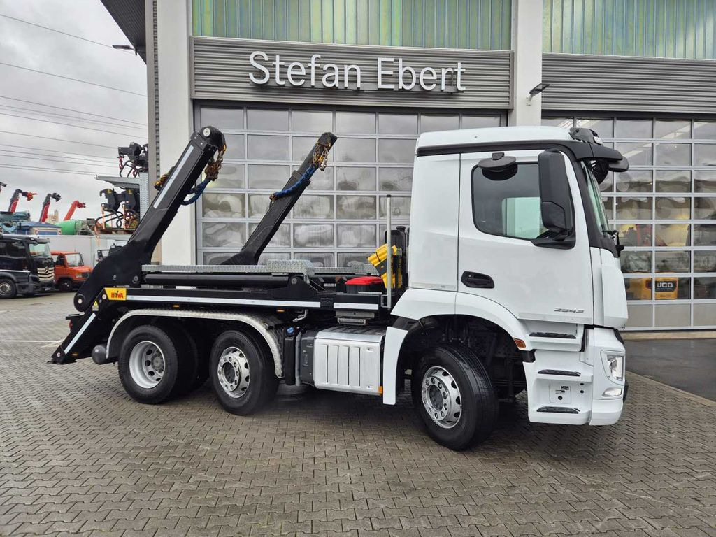 Mercedes-Benz Arocs 2543 L 6x2/4 Hiab TS 2018 TAZ Funk - Skip loader truck: picture 4 Mercedes-Benz Arocs 2543 L 6x2/4 Hiab TS 2018 TAZ Funk - Skip loader truck: picture 4