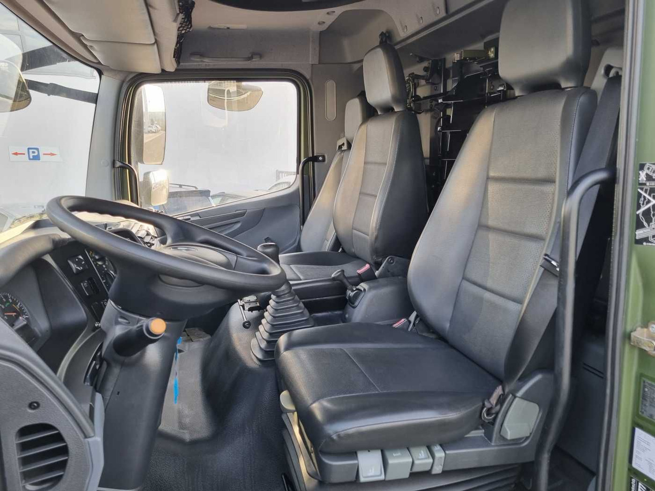 Curtainsider truck Mercedes-Benz Axor 1829 A 4x4 Pritsche/Plane 10 Stück: picture 11 Curtainsider truck Mercedes-Benz Axor 1829 A 4x4 Pritsche/Plane 10 Stück: picture 11