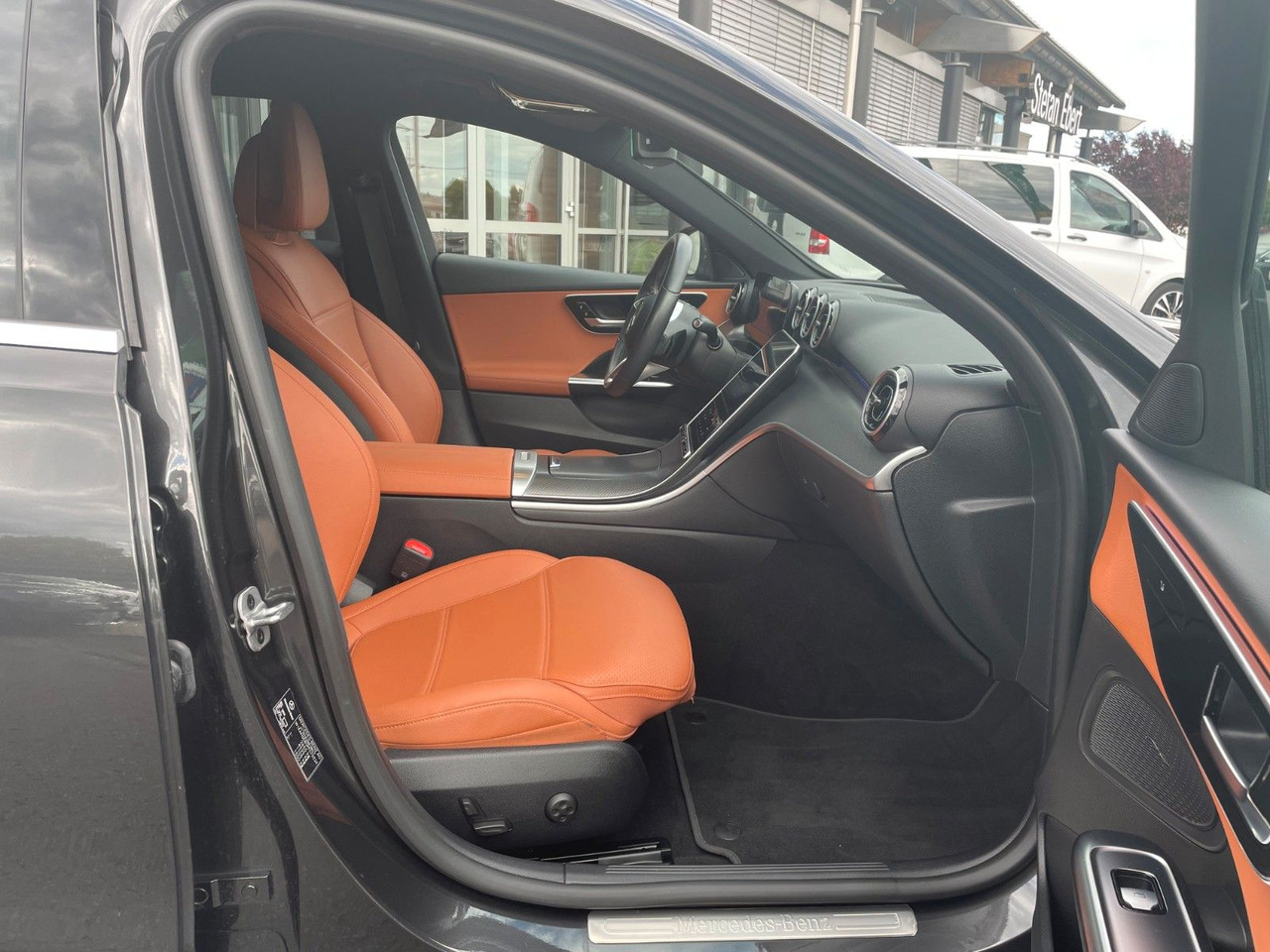 Mercedes-Benz C 300 e T AVANTGARDE R-Kamera+TOTW+Carplay - Station wagon: picture 4 Mercedes-Benz C 300 e T AVANTGARDE R-Kamera+TOTW+Carplay - Station wagon: picture 4