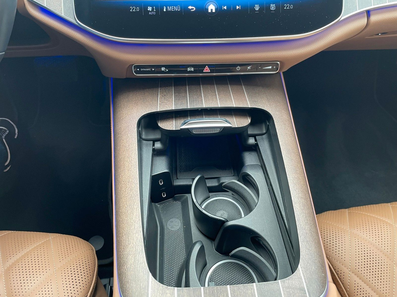 Mercedes-Benz E 220 d T Exclusive Nappa+AHK+360°+Burm+Sitzklim leasing Mercedes-Benz E 220 d T Exclusive Nappa+AHK+360°+Burm+Sitzklim: picture 24