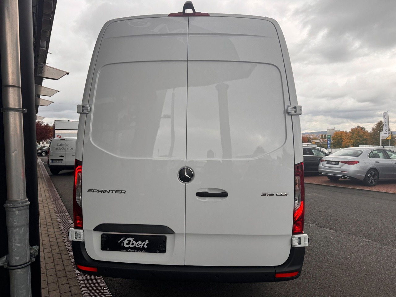 Mercedes-Benz Sprinter 319 CDI Extralang DISTRONIC Kamera LED - Panel van: picture 5 Mercedes-Benz Sprinter 319 CDI Extralang DISTRONIC Kamera LED - Panel van: picture 5