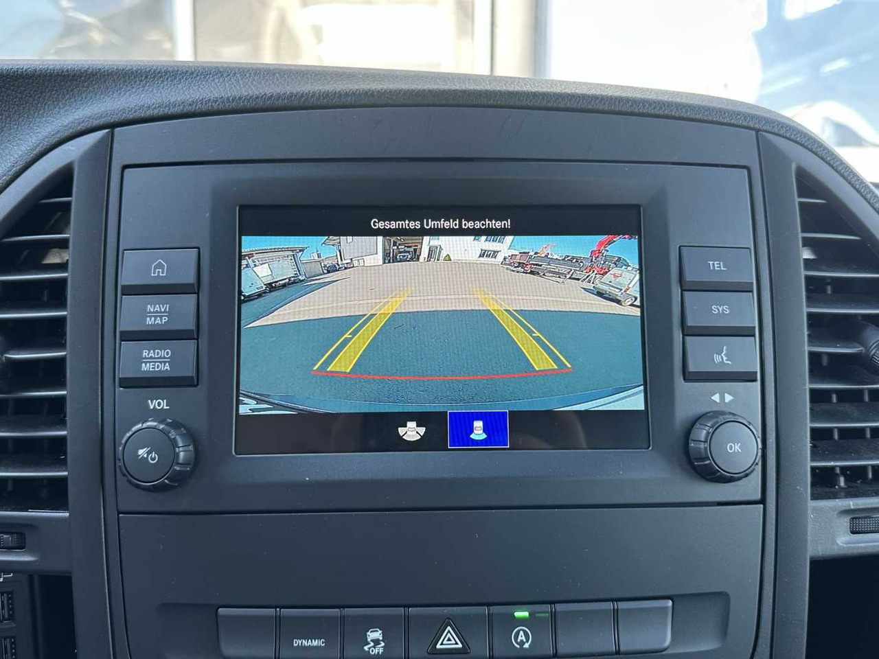 Passenger van Mercedes-Benz Vito 114 CDI Tourer 8Sitze Klima Audio40 Kamera: picture 15