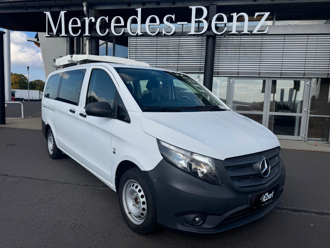 Mercedes-Benz Vito 114 CDI Tourer Begleitfahrzeug BF3+ / WVZ - Passenger van: picture 1 Mercedes-Benz Vito 114 CDI Tourer Begleitfahrzeug BF3+ / WVZ - Passenger van: picture 1
