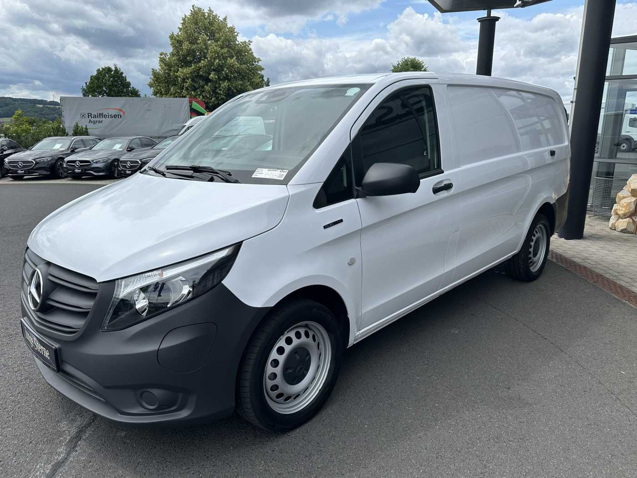 Mercedes-Benz eVito 112 Klima Kamera Navi SHZ Tempomat - Small van, Electric van: picture 3 Mercedes-Benz eVito 112 Klima Kamera Navi SHZ Tempomat - Small van, Electric van: picture 3