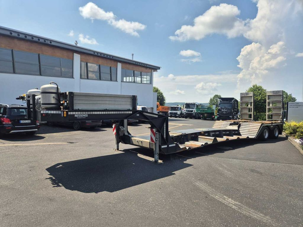 Ressenig SATL2-400 teleskop.-Maschinentieflader - Low loader semi-trailer: picture 2 Ressenig SATL2-400 teleskop.-Maschinentieflader - Low loader semi-trailer: picture 2