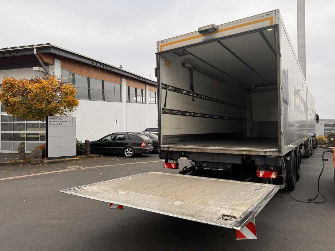 Refrigerator trailer Rohr RZK/18 IV Kühlkoffer Carrier Bär LBW: picture 11