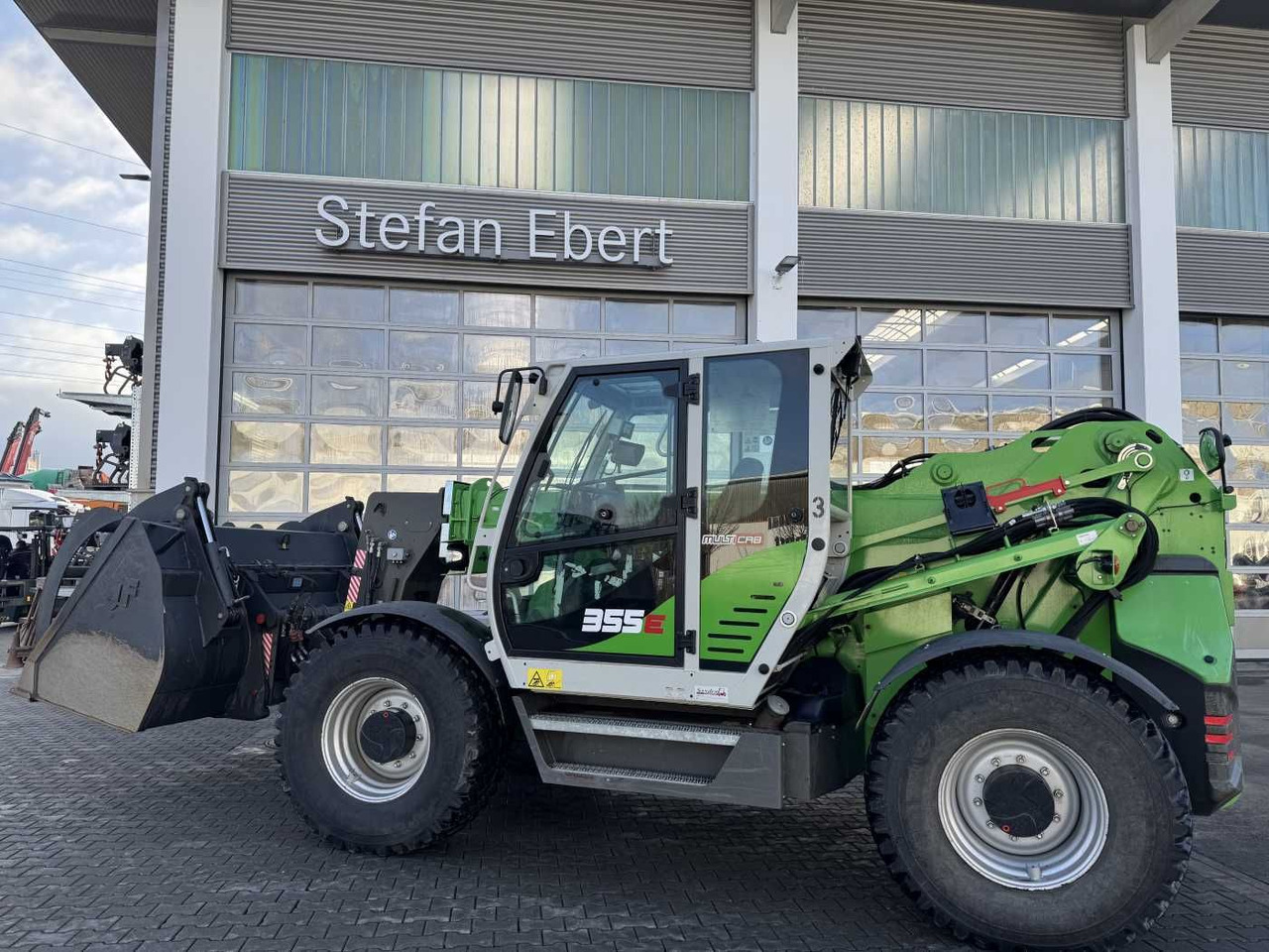 Sennebogen 355 E / Greifschaufel / nur 998h! - Telescopic handler: picture 4 Sennebogen 355 E / Greifschaufel / nur 998h! - Telescopic handler: picture 4