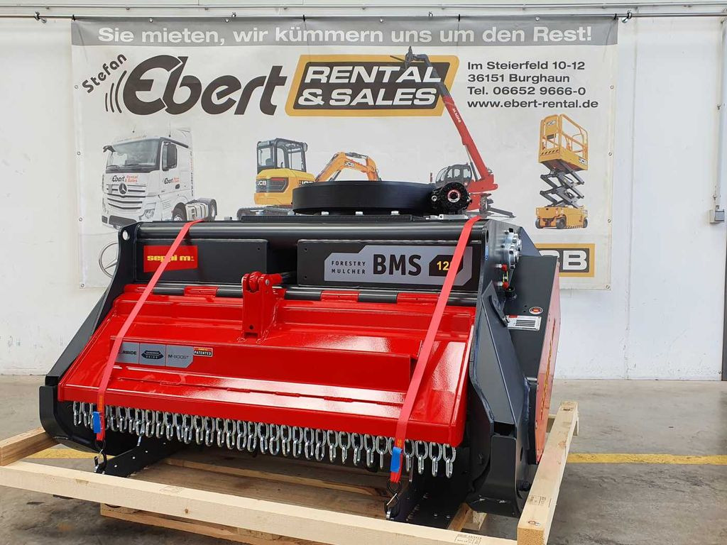 Seppi M. BMS 125 / 13-30t Forstmulcher Drehmotor Seppi M. BMS 125 / 13-30t Forstmulcher Drehmotor - Forestry mulcher: picture 1 Seppi M. BMS 125 / 13-30t Forstmulcher Drehmotor Seppi M. BMS 125 / 13-30t Forstmulcher Drehmotor - Forestry mulcher: picture 1