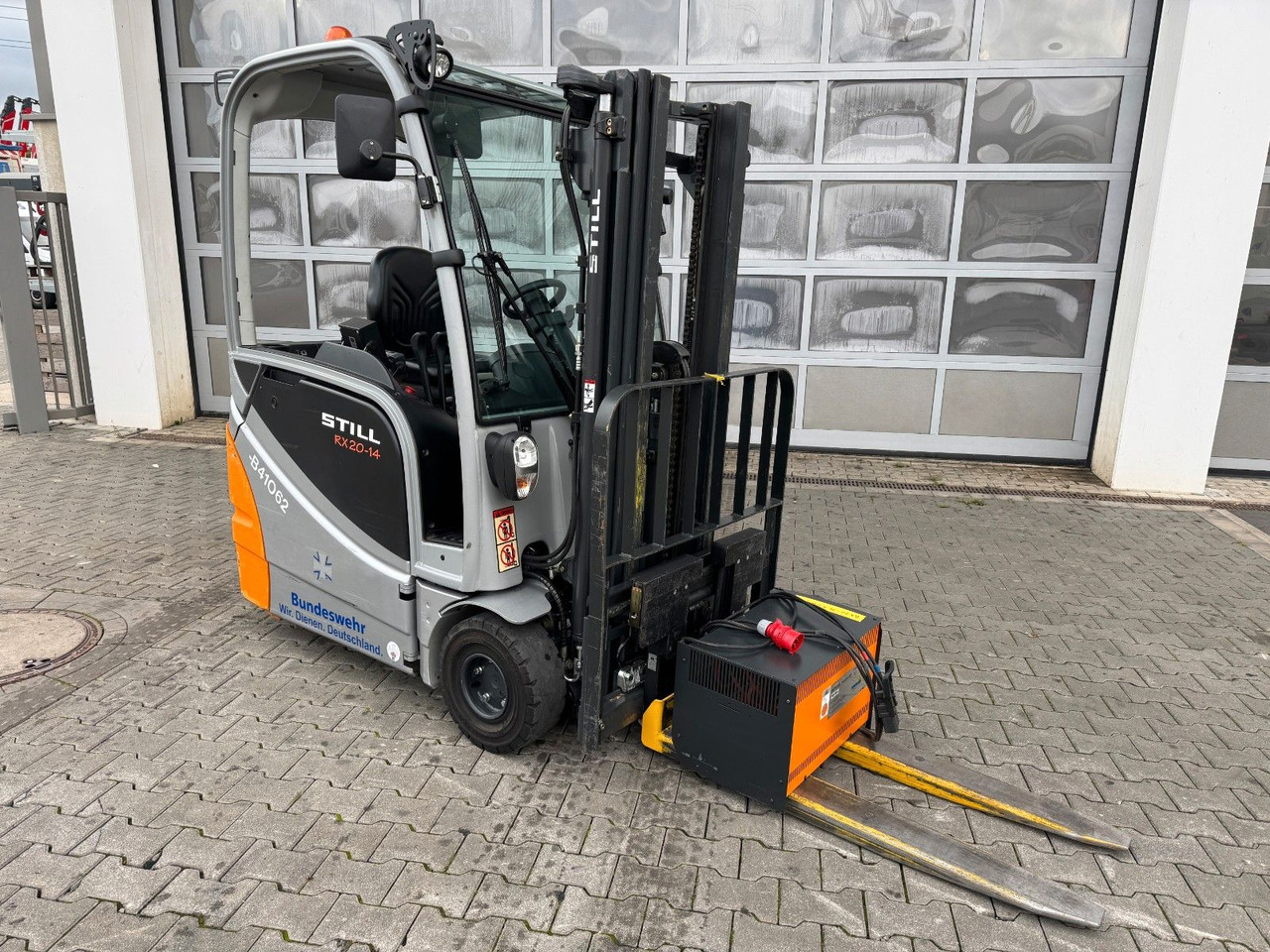 Still RX 20-14 / Triplex: 4,3m / nur 1.147h! / SS - Electric forklift: picture 3 Still RX 20-14 / Triplex: 4,3m / nur 1.147h! / SS - Electric forklift: picture 3