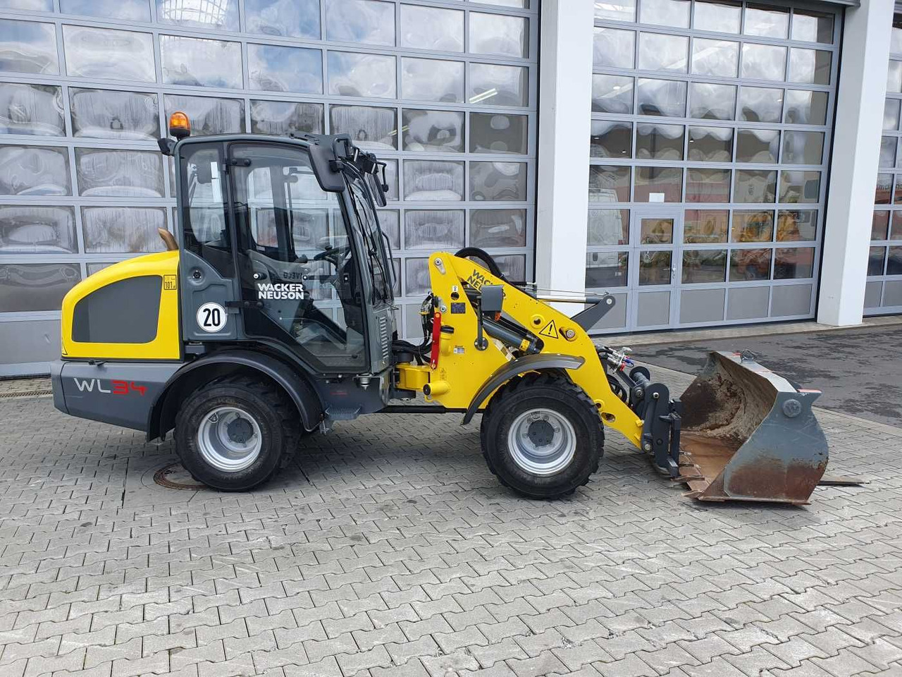 Wacker WL34 (RL40) / Schaufel + Gabel / nur 743h / 62PS - Wheel loader: picture 3 Wacker WL34 (RL40) / Schaufel + Gabel / nur 743h / 62PS - Wheel loader: picture 3