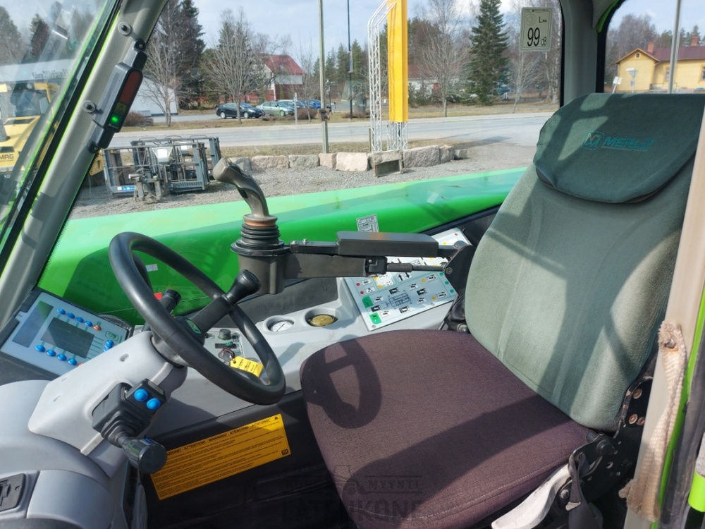 Telescopic handler Merlo Roto 40.25MCSS with basket, remote and jib: picture 17