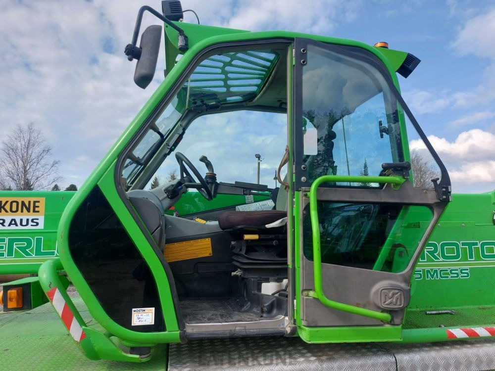 Telescopic handler Merlo Roto 40.25MCSS with basket, remote and jib: picture 15