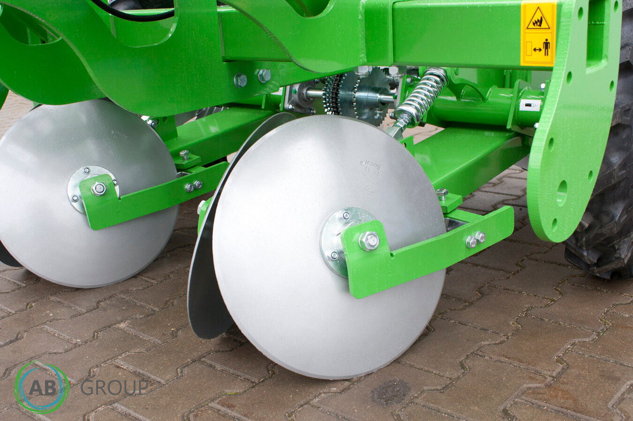 Bomet Gemini S339 two-row potato planter (inter-row width: 67.5 - 80 cm) - Potato planter: picture 5 Bomet Gemini S339 two-row potato planter (inter-row width: 67.5 - 80 cm) - Potato planter: picture 5