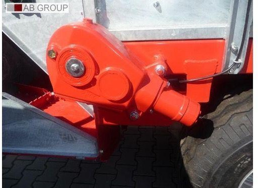 Gomar orchard manure and lime spreader GR35, 3.5 t - Manure spreader: picture 4 Gomar orchard manure and lime spreader GR35, 3.5 t - Manure spreader: picture 4