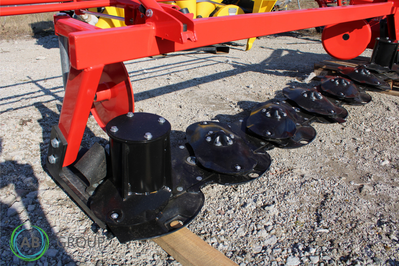 Harmak DMZ 285 disc mower - on stock - Mower: picture 4 Harmak DMZ 285 disc mower - on stock - Mower: picture 4