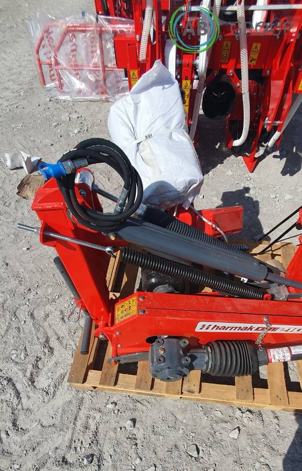 Harmak disc mower with roller conditioner DM-210 - Mower: picture 3 Harmak disc mower with roller conditioner DM-210 - Mower: picture 3