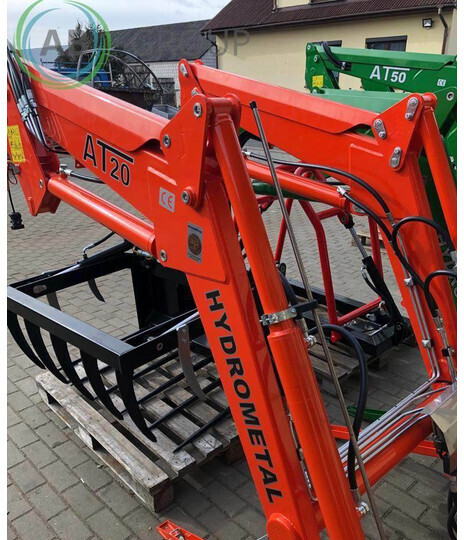Hydrometal ładowacz czołowy AT-20 - Front loader for tractor: picture 3 Hydrometal ładowacz czołowy AT-20 - Front loader for tractor: picture 3