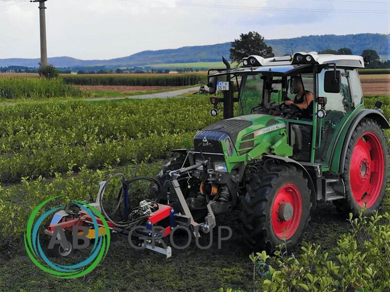 Jagoda zasilany hydraulicznie automatyczny pielnik boczny - Soil tillage equipment: picture 1 Jagoda zasilany hydraulicznie automatyczny pielnik boczny - Soil tillage equipment: picture 1