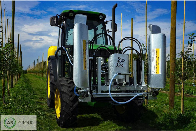 Królik belka herbicydowa hydrauliczna dwustronna BHh - Tractor mounted sprayer: picture 2 Królik belka herbicydowa hydrauliczna dwustronna BHh - Tractor mounted sprayer: picture 2