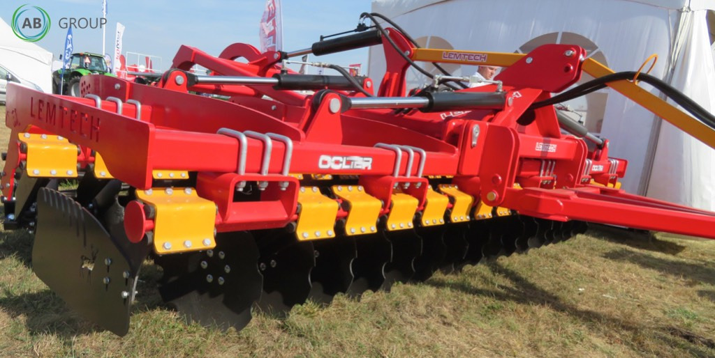 Lemtech hydraulic disc harrow with a Colter BTH45 4.5 m transport trolley - Disc harrow: picture 3 Lemtech hydraulic disc harrow with a Colter BTH45 4.5 m transport trolley - Disc harrow: picture 3