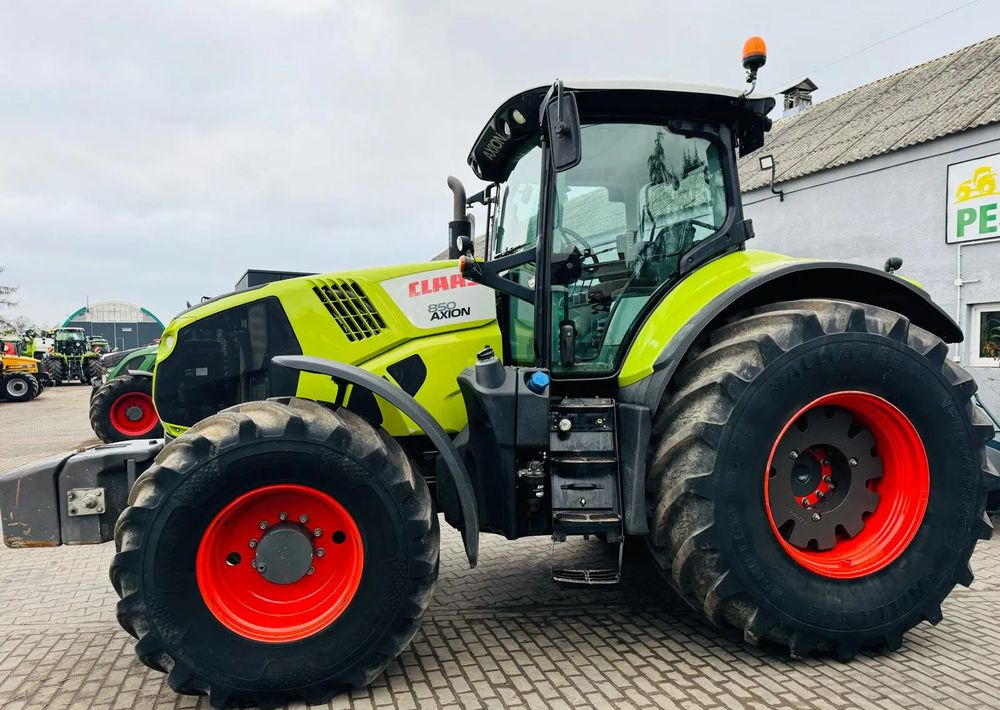 Claas Axion 850 - Farm tractor: picture 1 Claas Axion 850 - Farm tractor: picture 1