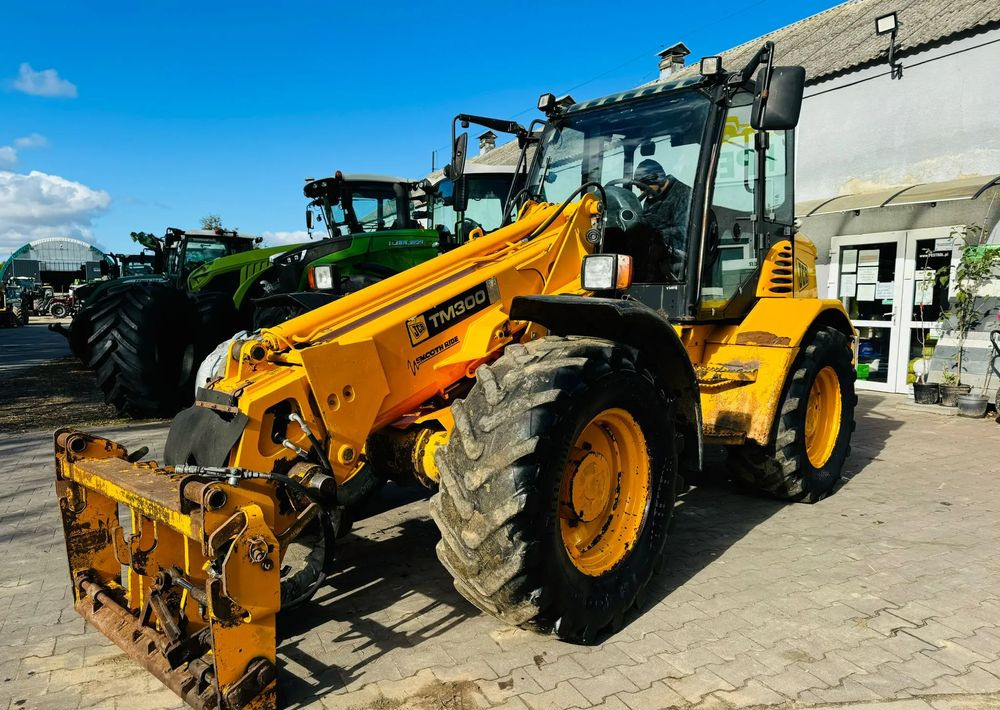 Telescopic wheel loader JCB TM300: picture 10 Telescopic wheel loader JCB TM300: picture 10