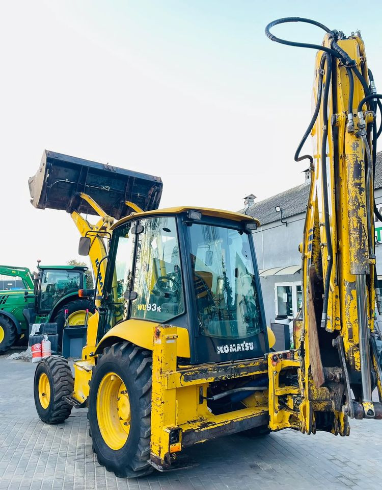 Komatsu WB93R - Backhoe loader: picture 5 Komatsu WB93R - Backhoe loader: picture 5